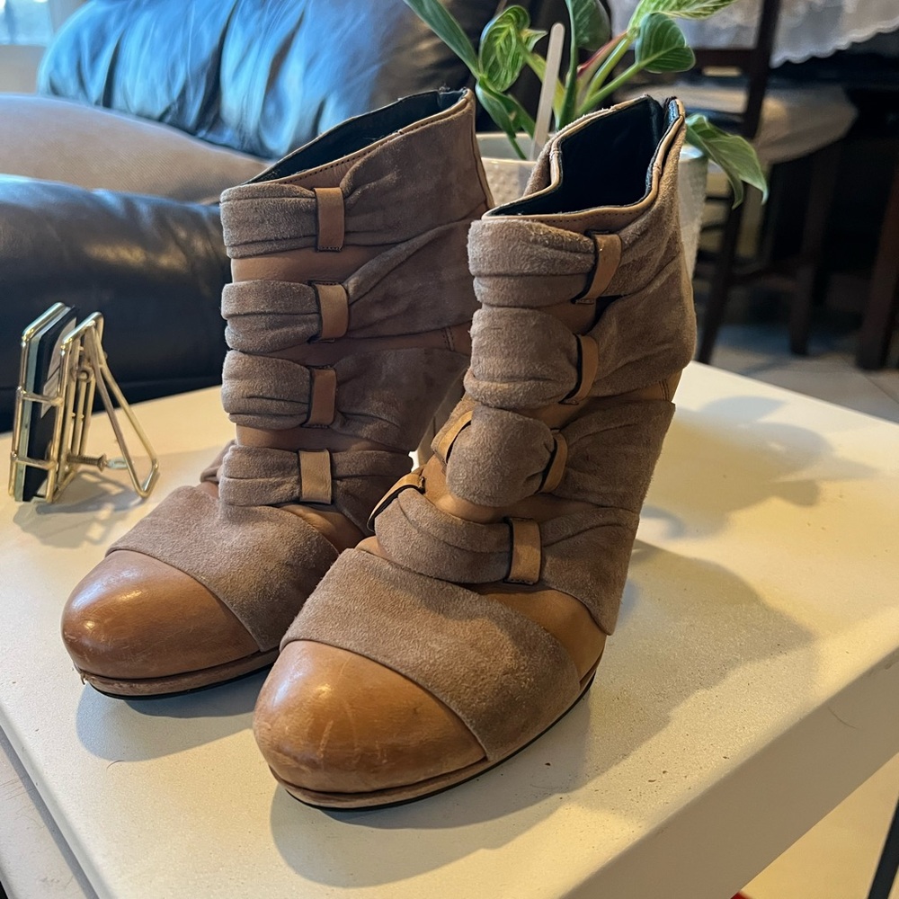 Alberto Fermani ankle boots